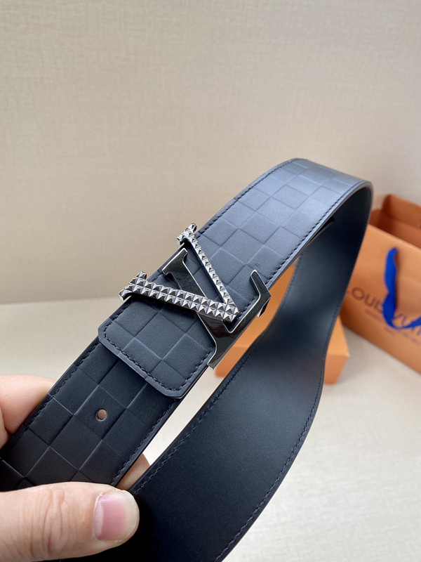 激安ルイヴィトンベルト背面デザイン